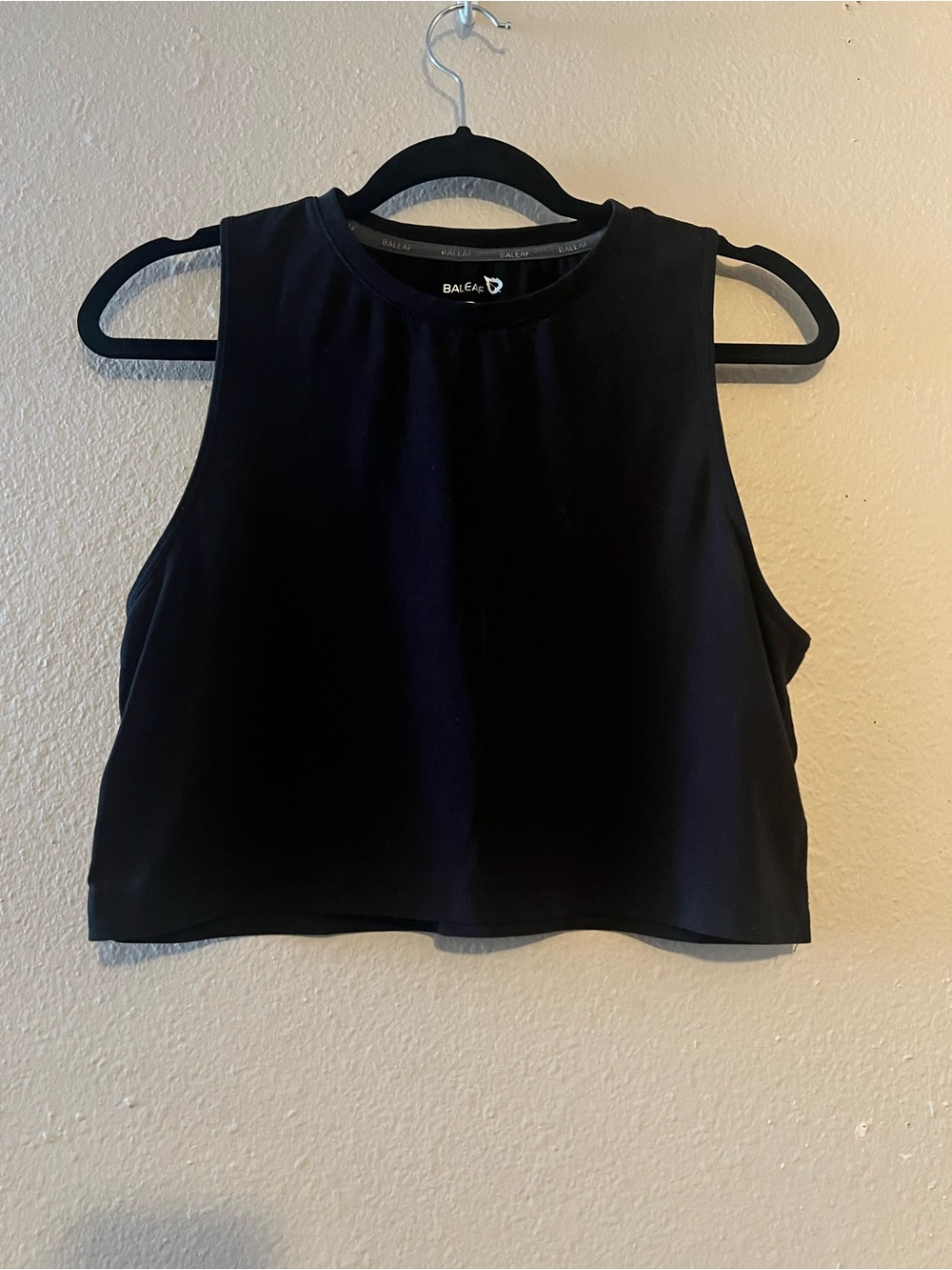 Baleaf Black Crop Workout Tank Top size Small